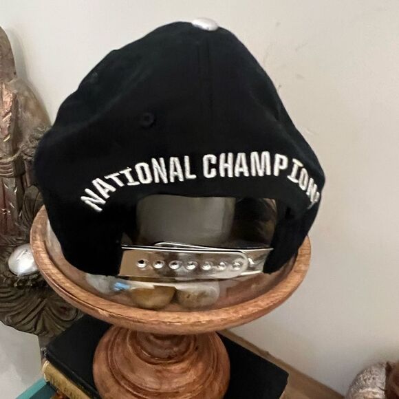 Men’s Nike 2017 NC NCAA Men’s Basketball Final Four National Champions SnapBack - Picture 6 of 8